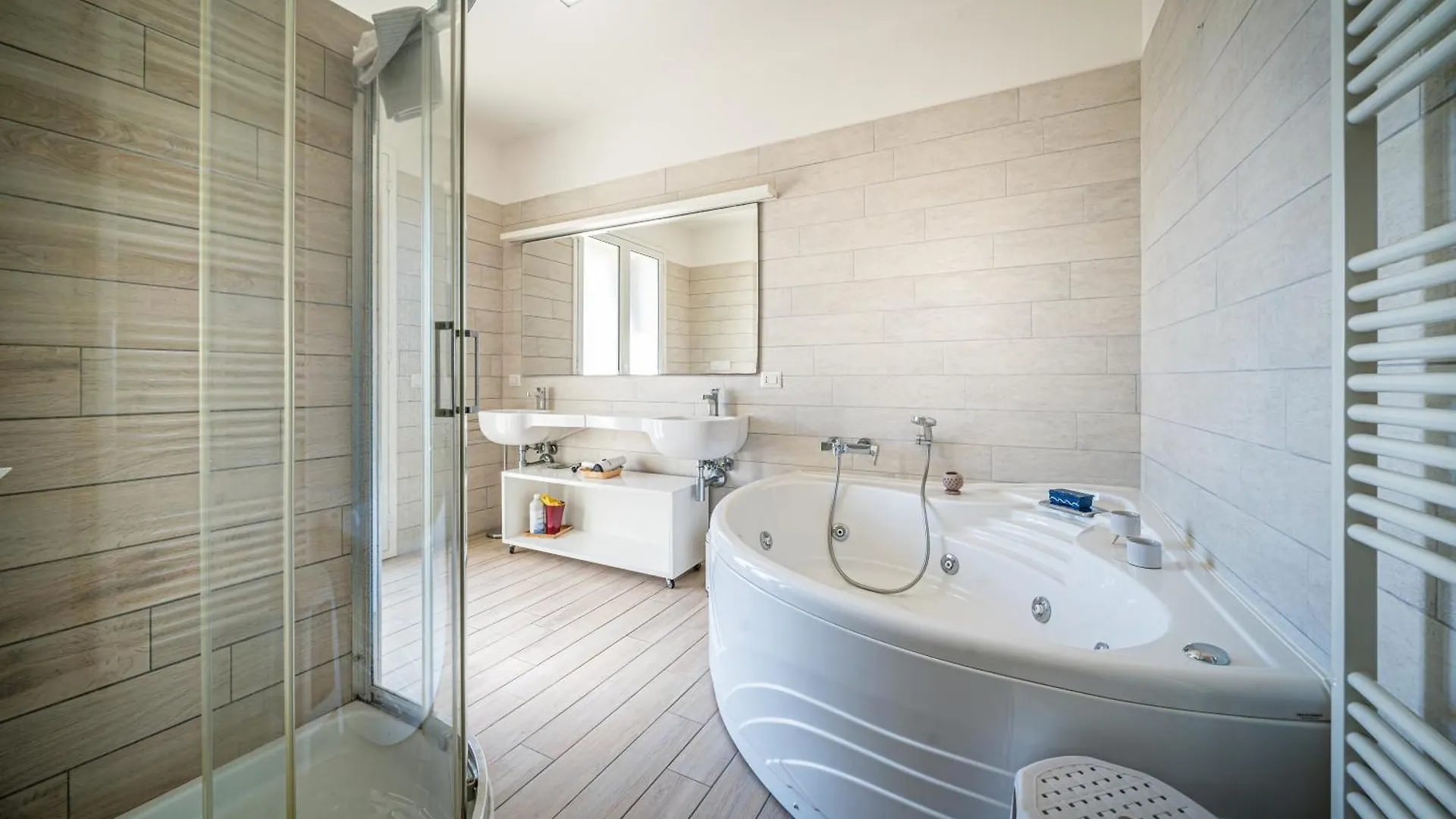 펜션 Villa Primo Sole 아볼라